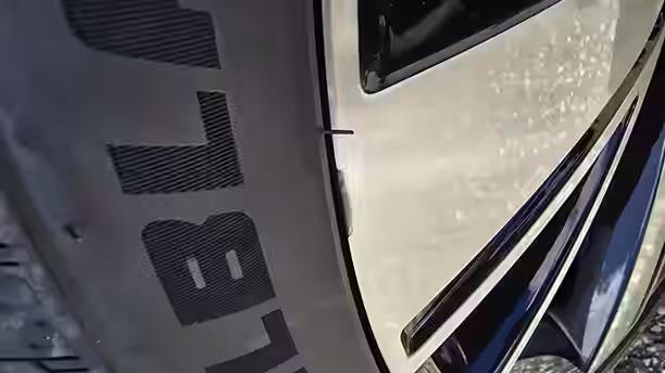 VOLKSWAGEN GOLF 23 / 25