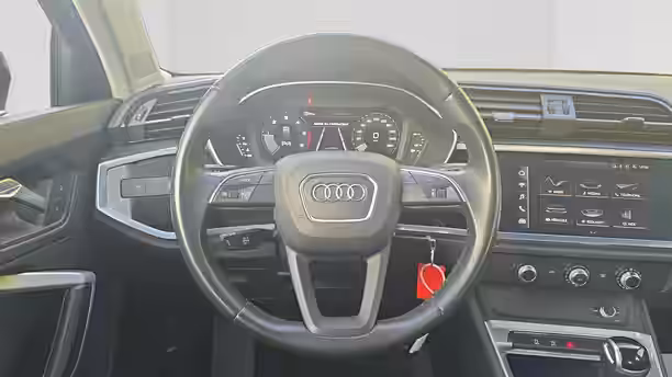 AUDI Q3 11 / 20