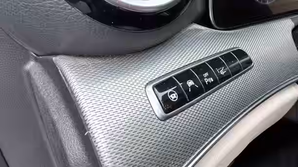 MERCEDES CLASSE E 28 / 33