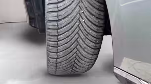MERCEDES CLASSE E 9 / 33