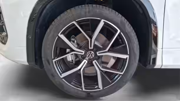 VOLKSWAGEN TAYRON 14 / 18