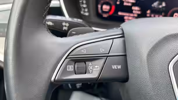 AUDI Q3 26 / 32