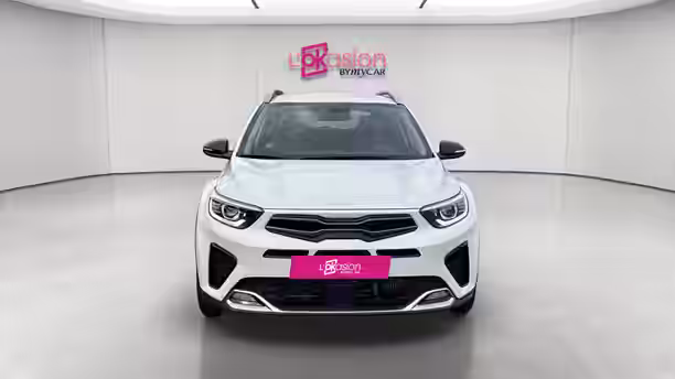 KIA STONIC 8 / 23