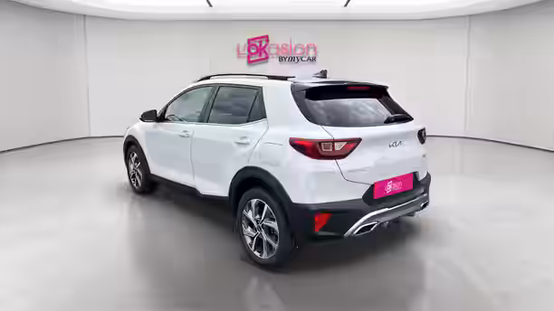 KIA STONIC 3 / 23