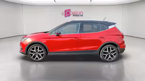 SEAT ARONA 2 / 33