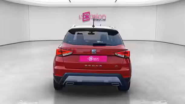 SEAT ARONA 4 / 33