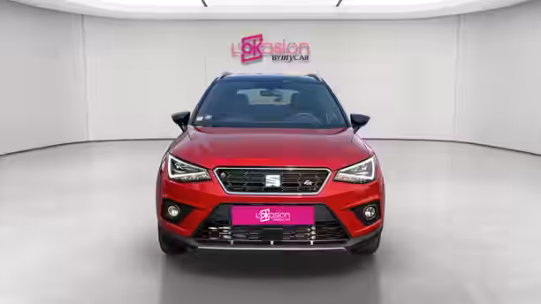 SEAT ARONA 8 / 33