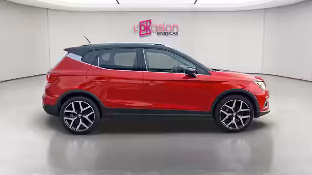 SEAT ARONA 6 / 33