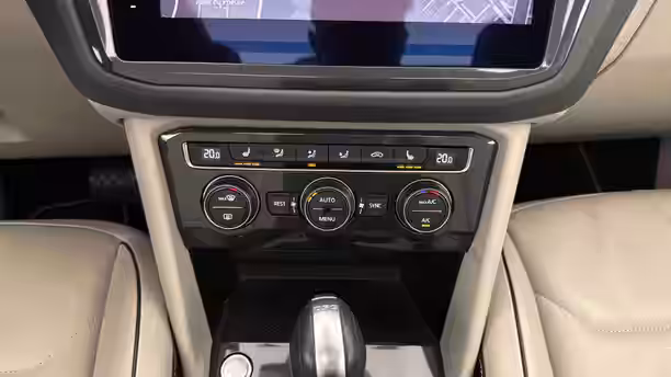 VOLKSWAGEN TIGUAN 26 / 31