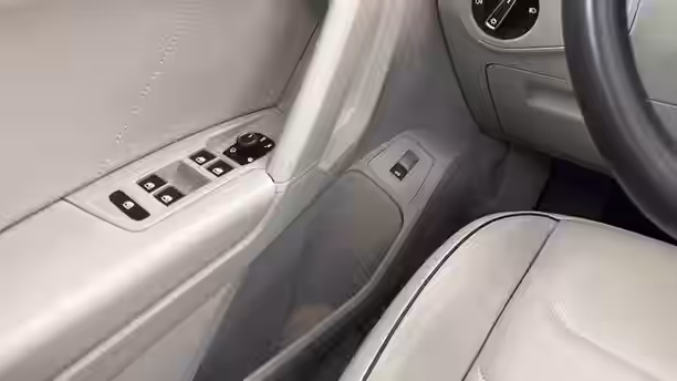 VOLKSWAGEN TIGUAN 25 / 31