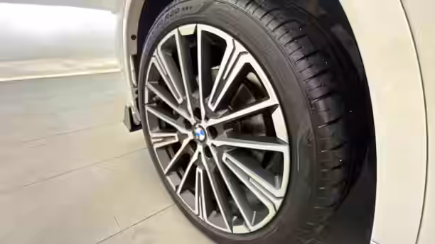 BMW X1 U11 16 / 34