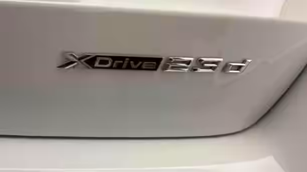 BMW X1 U11 32 / 34