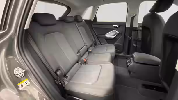 AUDI Q3 13 / 24