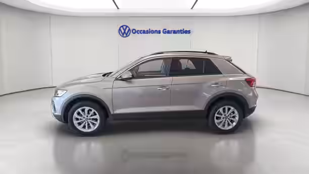 VOLKSWAGEN T-ROC 2 / 17