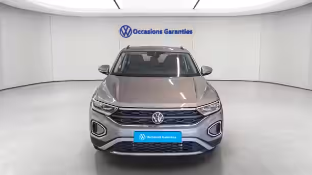 VOLKSWAGEN T-ROC 8 / 17