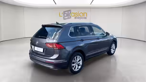 VOLKSWAGEN TIGUAN 5 / 47