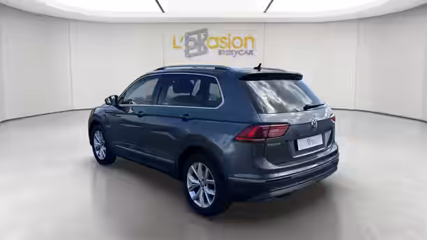 VOLKSWAGEN TIGUAN 3 / 47