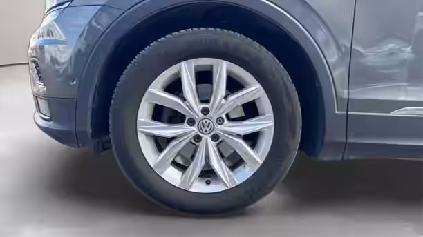 VOLKSWAGEN TIGUAN 16 / 47