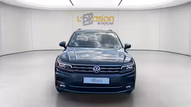 VOLKSWAGEN TIGUAN 8 / 47