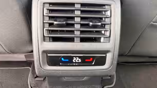 VOLKSWAGEN GOLF 23 / 34