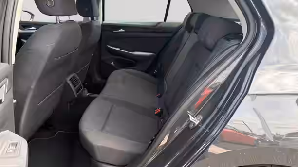 VOLKSWAGEN GOLF 19 / 34