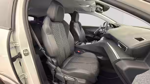 PEUGEOT 3008 14 / 25