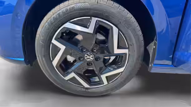 VOLKSWAGEN POLO 13 / 18