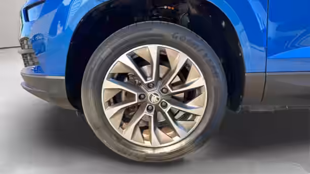 SKODA KAROQ 16 / 23