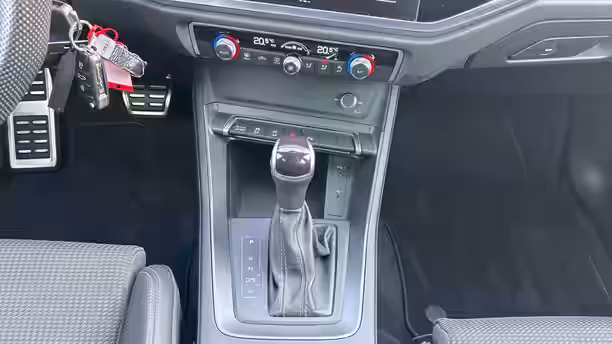AUDI Q3 22 / 31