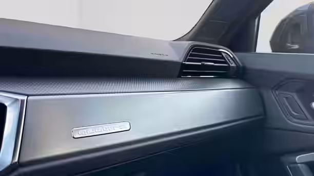 AUDI Q3 21 / 31