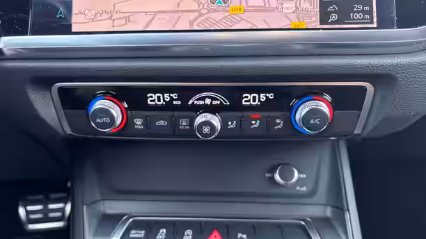 AUDI Q3 17 / 31