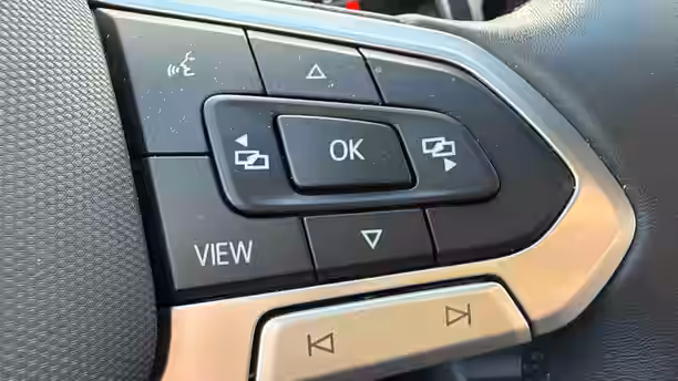 VOLKSWAGEN TIGUAN 18 / 43