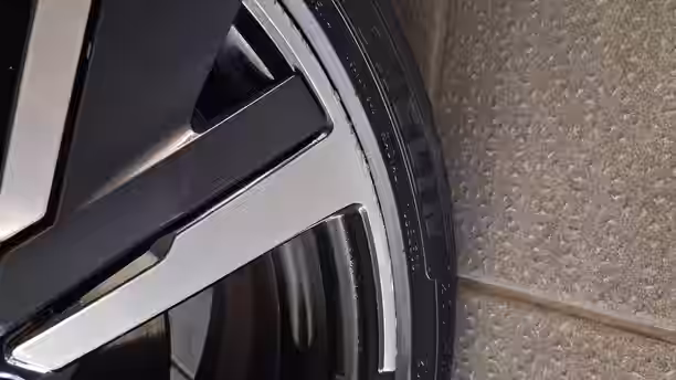 PEUGEOT 208 34 / 35