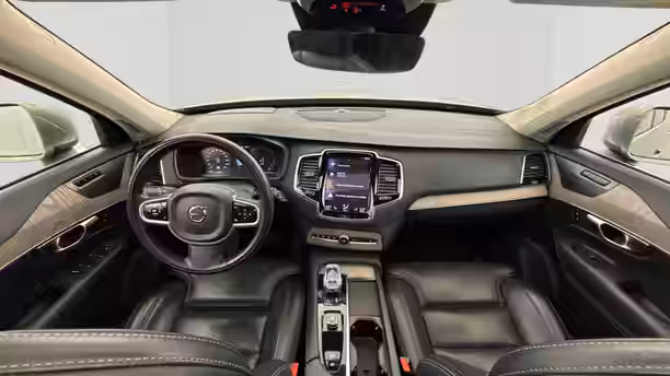 VOLVO XC90 9 / 28