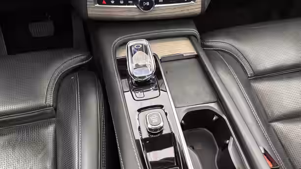 VOLVO XC90 25 / 28