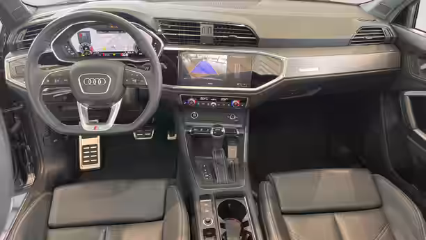 AUDI Q3 9 / 32