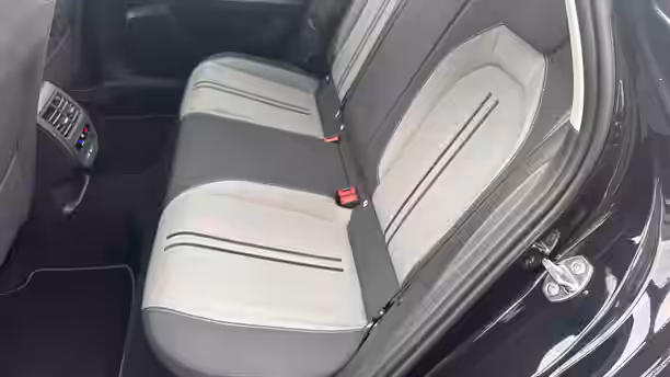 SEAT LEON 19 / 23