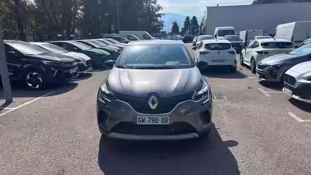 RENAULT CAPTUR 8 / 22