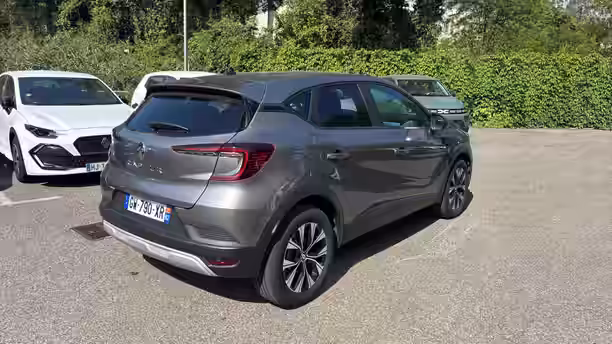 RENAULT CAPTUR 5 / 22