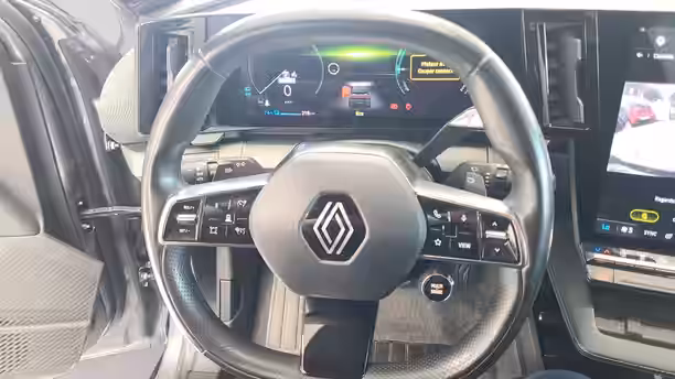 RENAULT MEGANE E-TECH 10 / 22