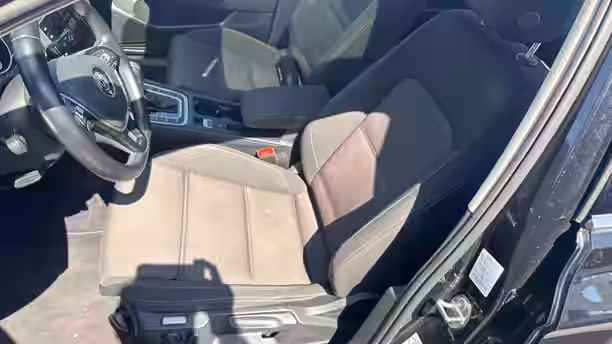 VOLKSWAGEN PASSAT 19 / 41