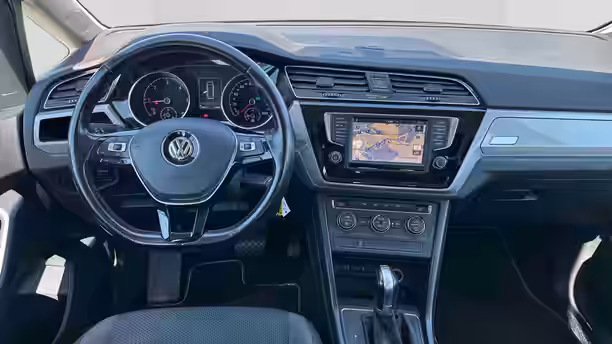 VOLKSWAGEN TOURAN 9 / 17