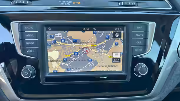 VOLKSWAGEN TOURAN 15 / 17
