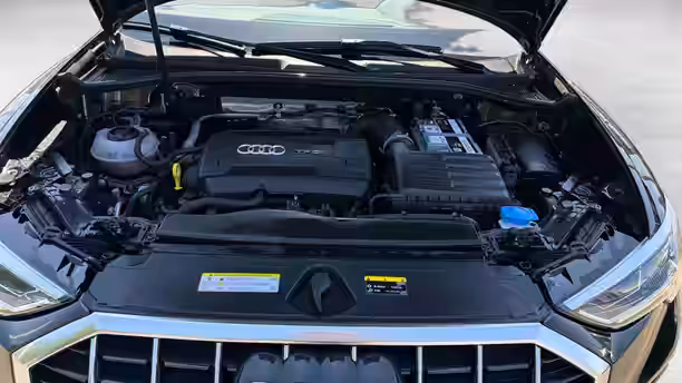 AUDI Q3 15 / 35