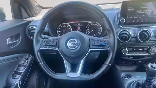 NISSAN JUKE 2021.5 10 / 27