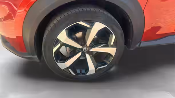 NISSAN JUKE 2021.5 14 / 27