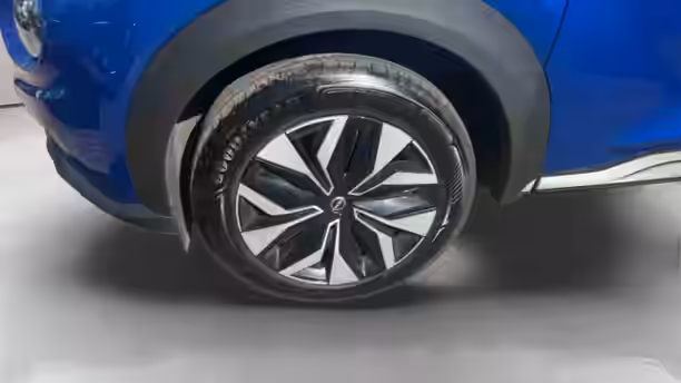 NISSAN JUKE 14 / 21