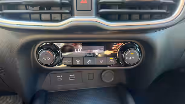 NISSAN JUKE 19 / 21