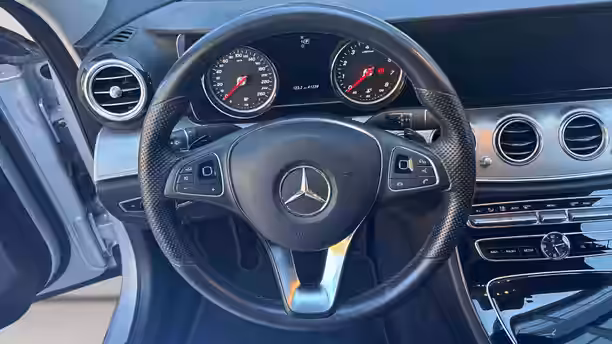 MERCEDES CLASSE E 10 / 21