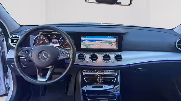 MERCEDES CLASSE E 9 / 21